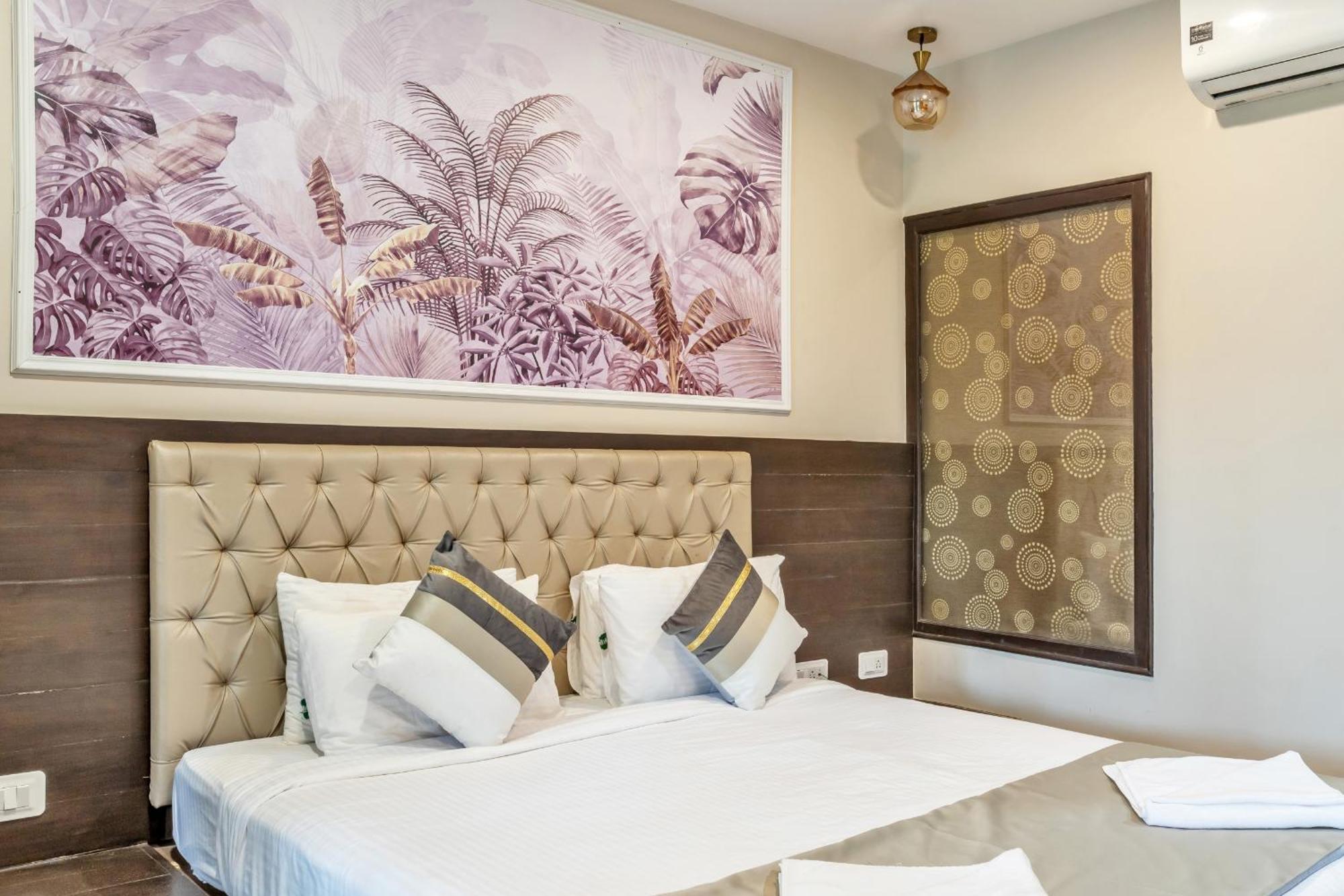 Skon Morjim Beach Resort By Orion Hotels Old Goa Exterior photo