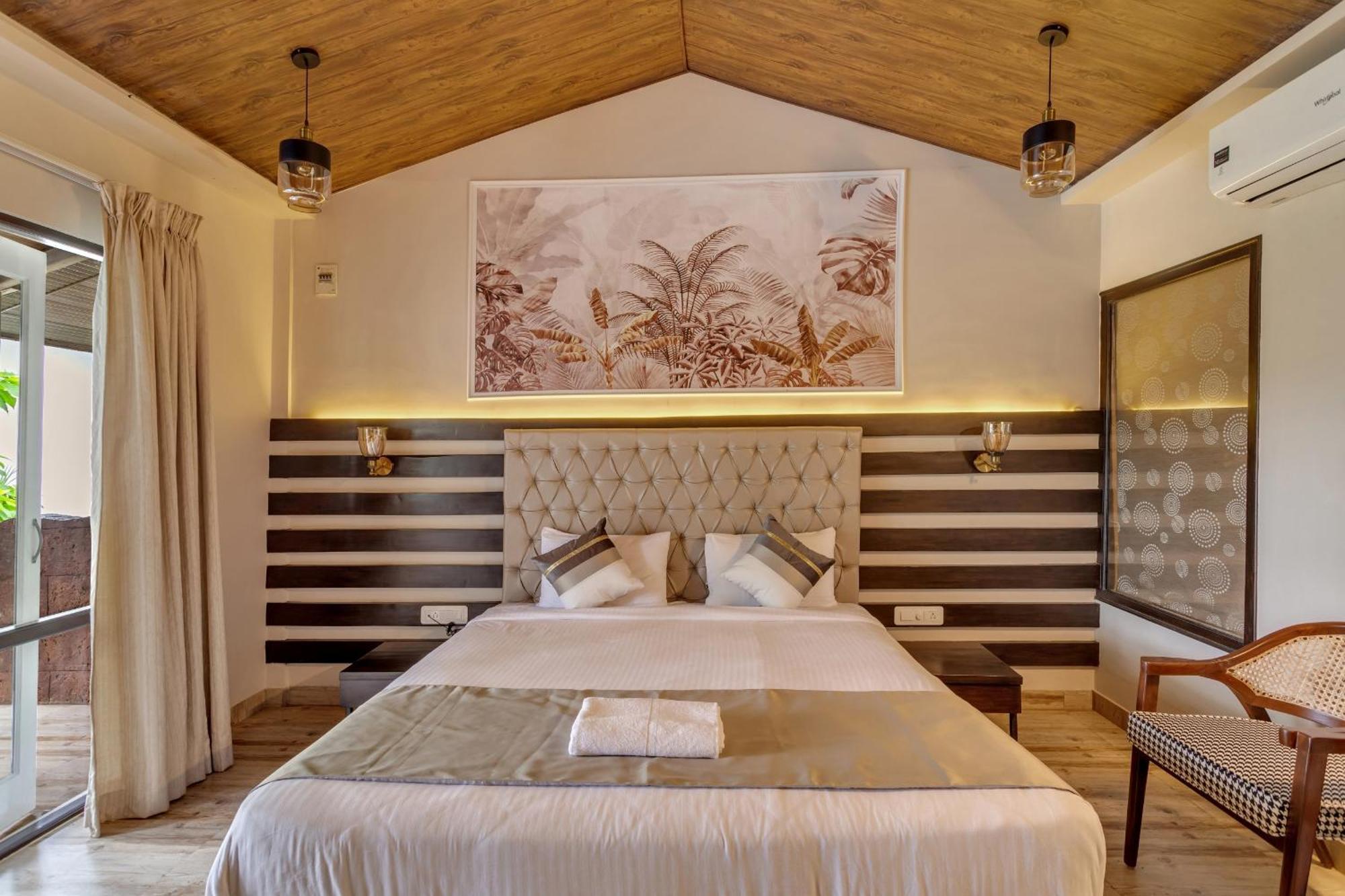 Skon Morjim Beach Resort By Orion Hotels Old Goa Exterior photo