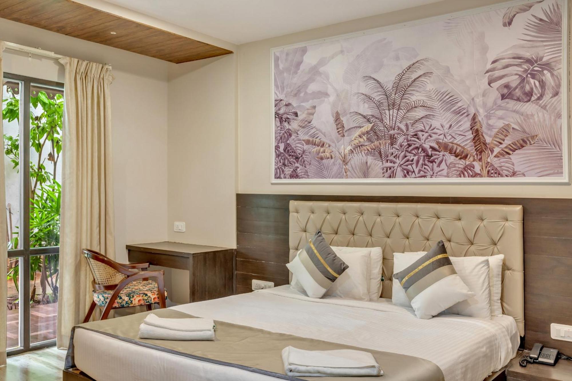 Skon Morjim Beach Resort By Orion Hotels Old Goa Exterior photo